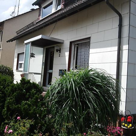 Ferienappartement Obrigheim 모스바흐 외부 사진